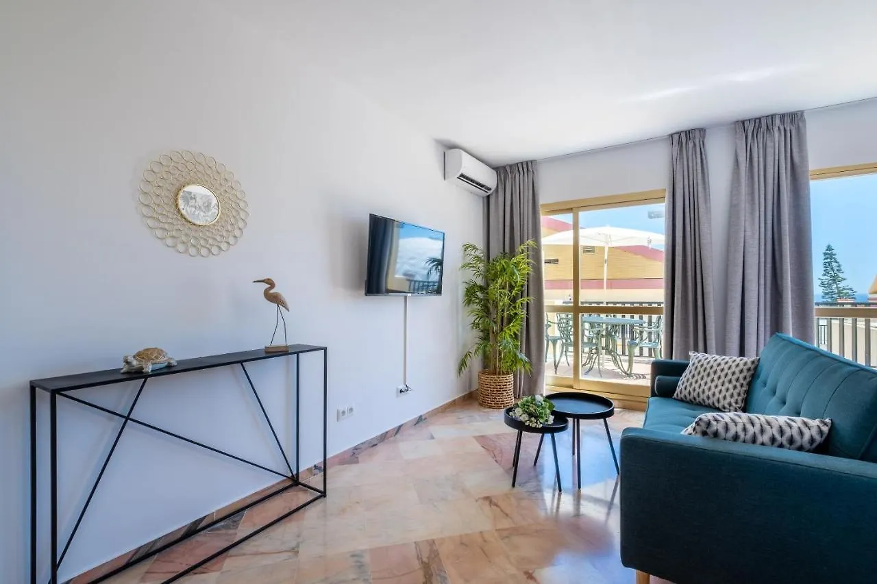 Queen Marbella - Romana Playa 0*,  Spain